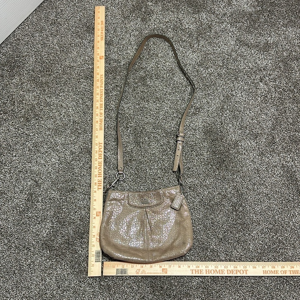 Coach shimmer tan gold crossbody purse silver accents neutral - Picture 3 of 7